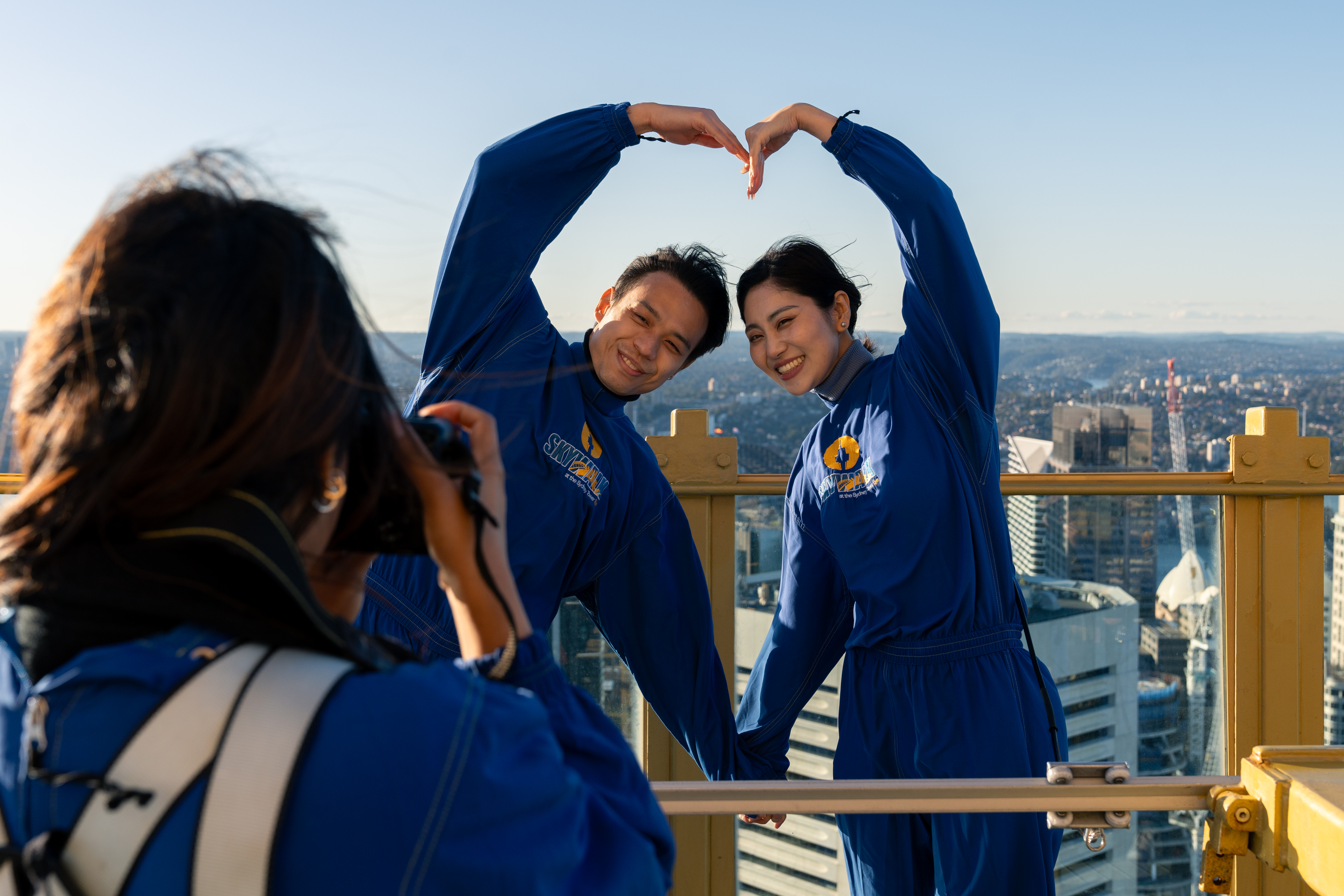 STE SKYWALK Couple Heart Shape